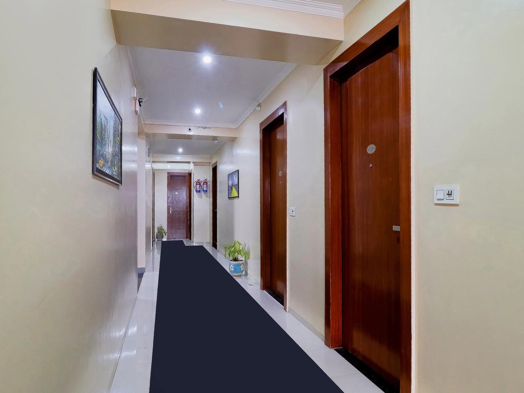 Treebo Rejoice 52 - 3Km From Huda City Metro Station Badshahpur Exterior foto
